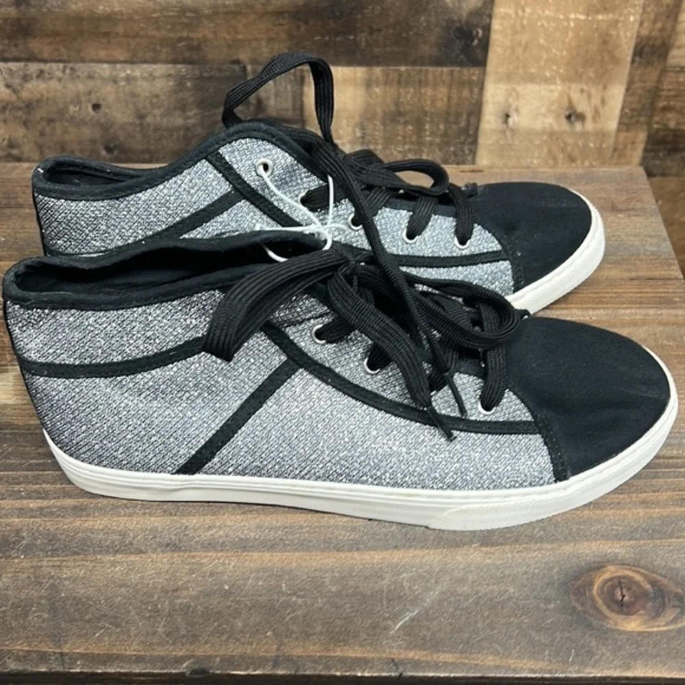 NWT The Children's Place Gunmetal Black‎ With Silver Glitter High Top Sneakers